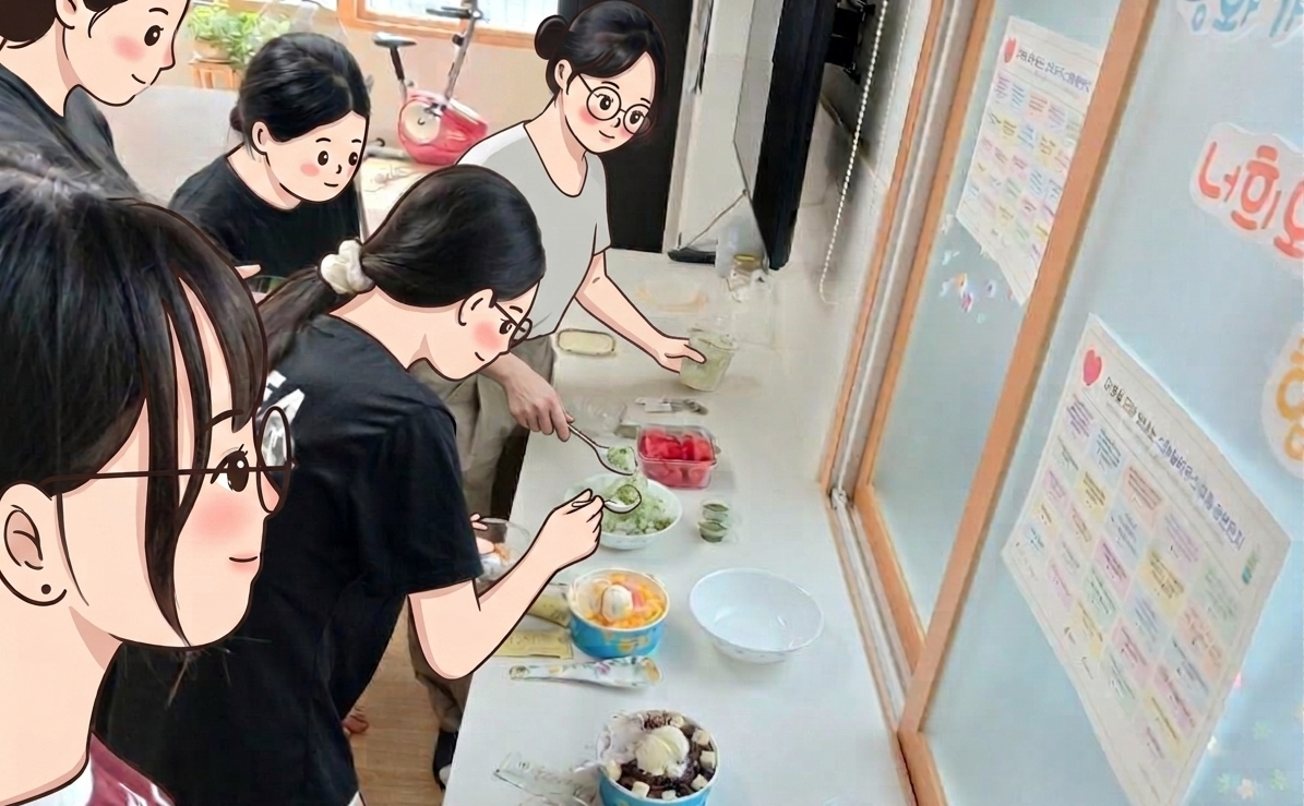 간식을 먹는 스마일하우스 아이들 7